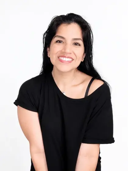 Angela Pacheco sonriendo
